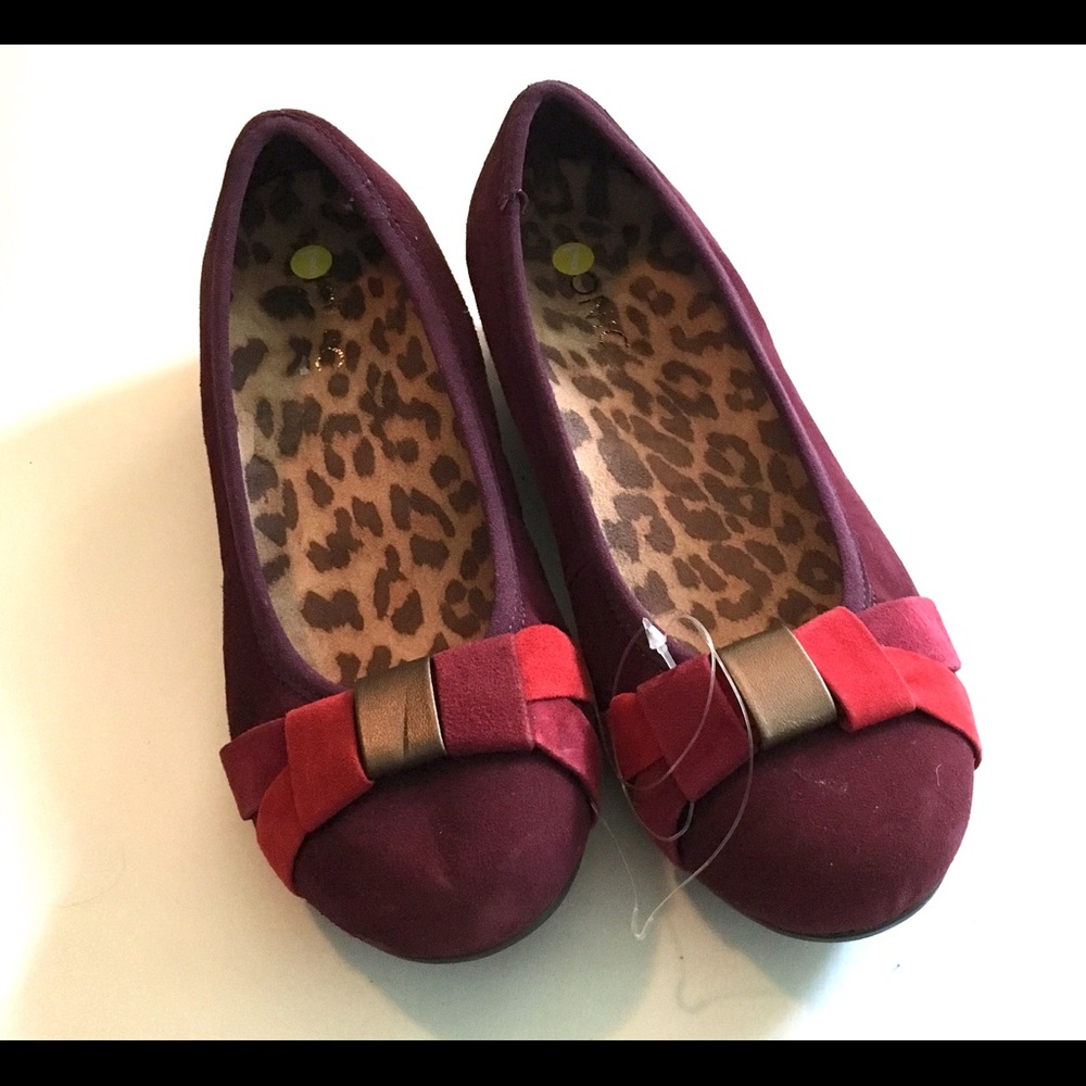 Vionic | Wedges Shoes - Picture 2 of 8